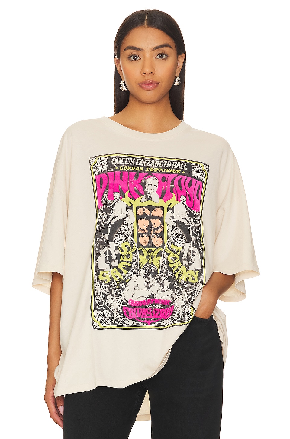 DAYDREAMER Pink Floyd Queen Elizabeth Poster Oversized Tee