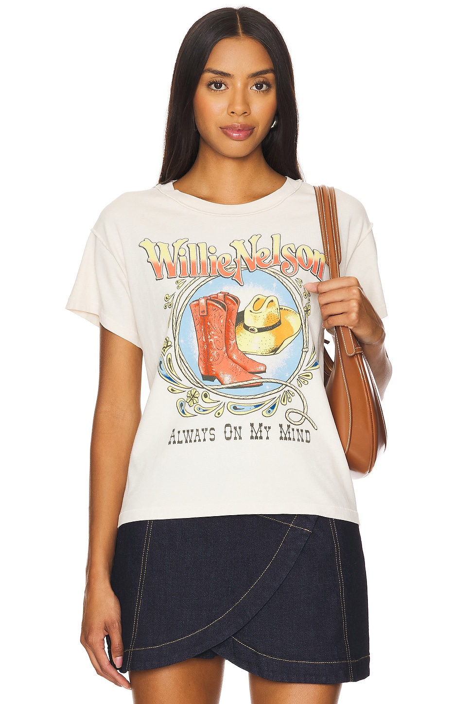 DAYDREAMER Willie Nelson Paisley Reverse Gf Tee Shirt