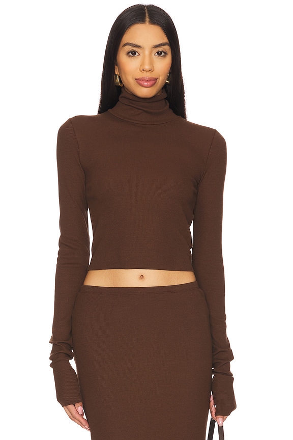 Eterne Cropped Fitted Turtleneck Top