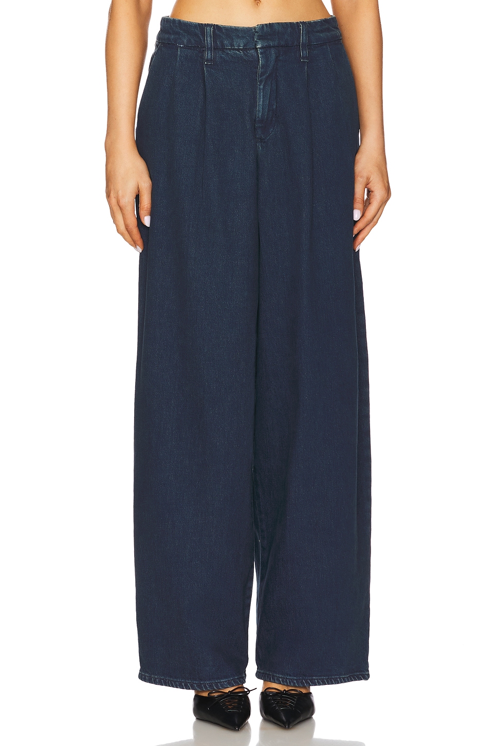 Good American 90s Pleated Trouser