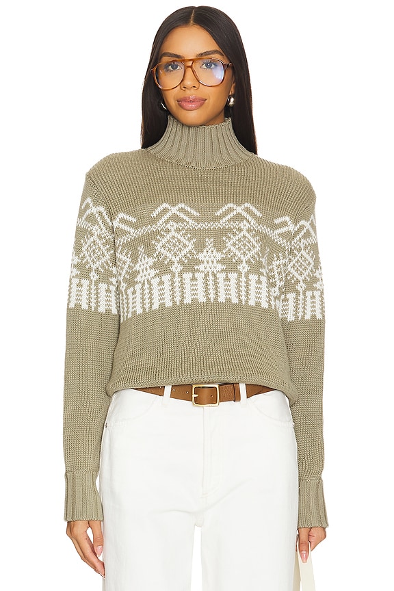 The Knotty Ones Pasaka Turtleneck