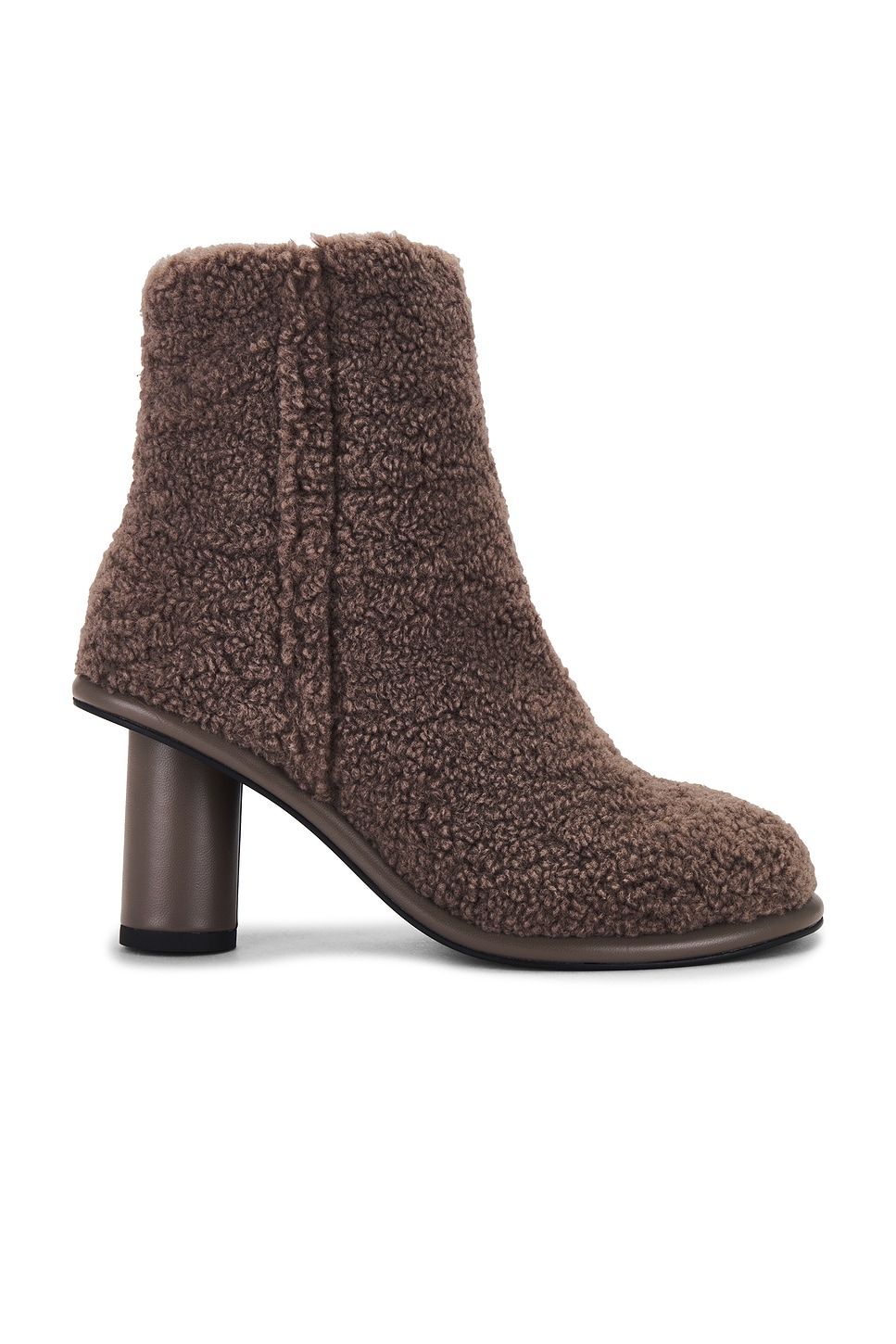 R0AM The Fuzzy Bootie