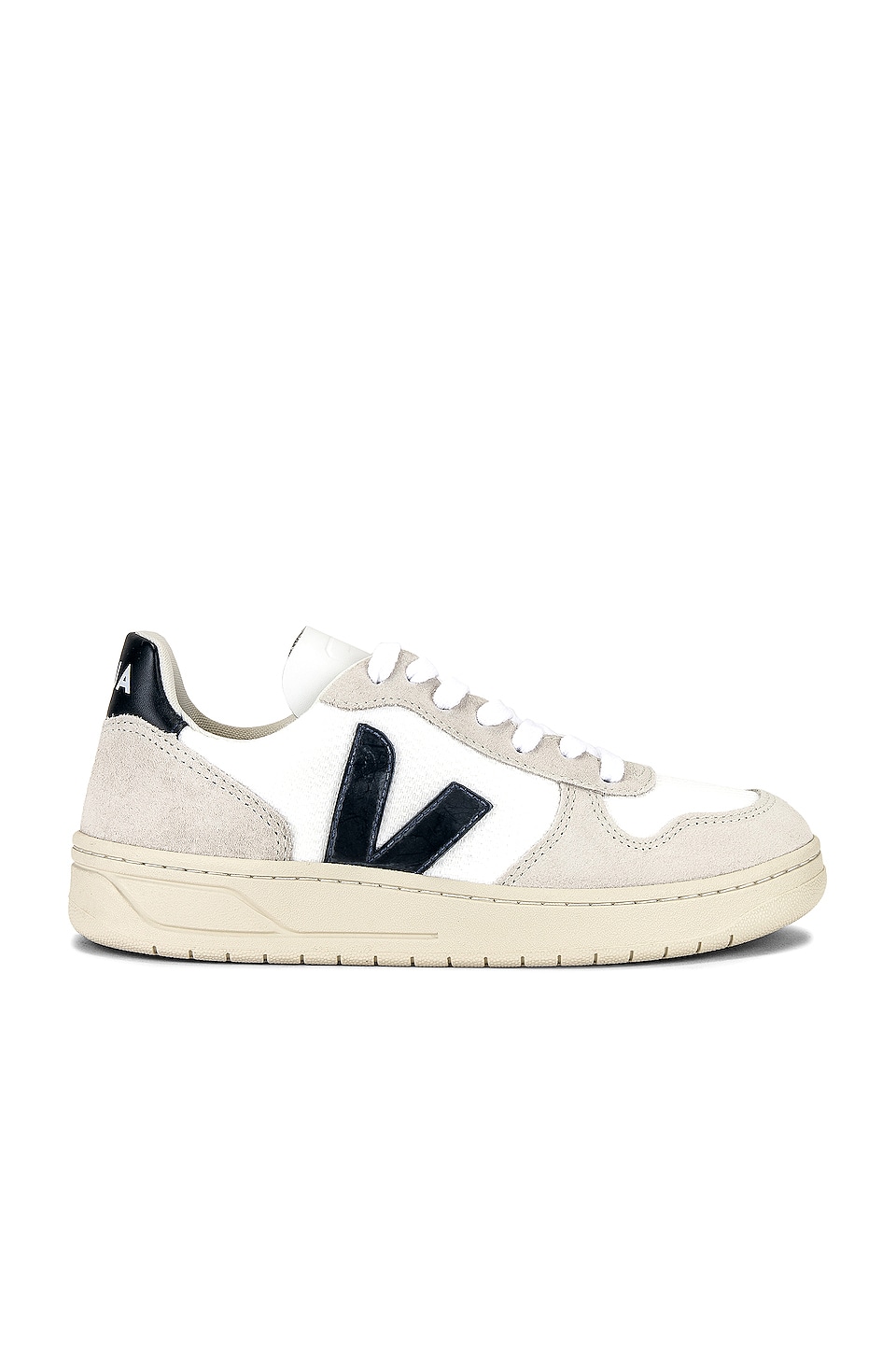 Veja V-10 Sneaker